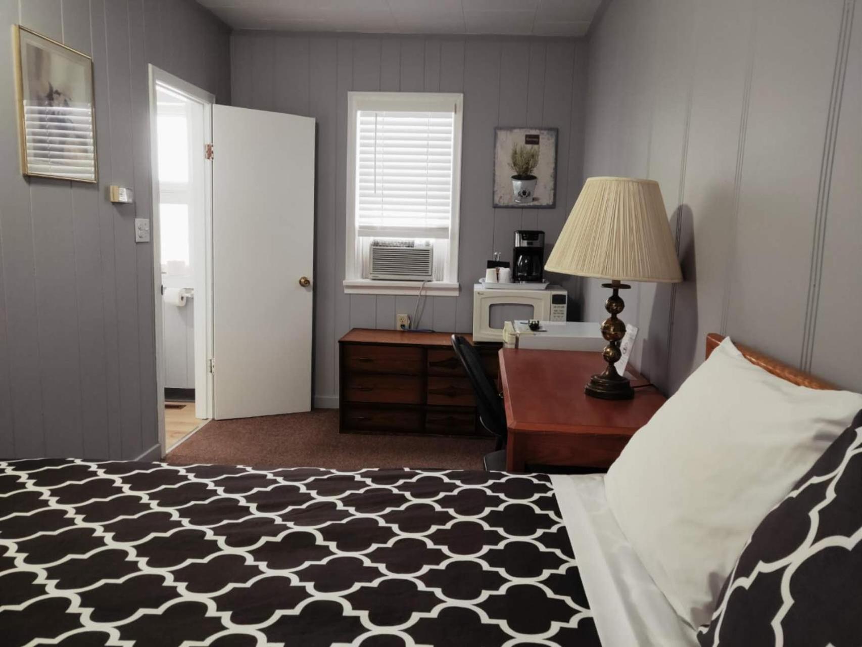 Melsask Motel Melville 外观 照片