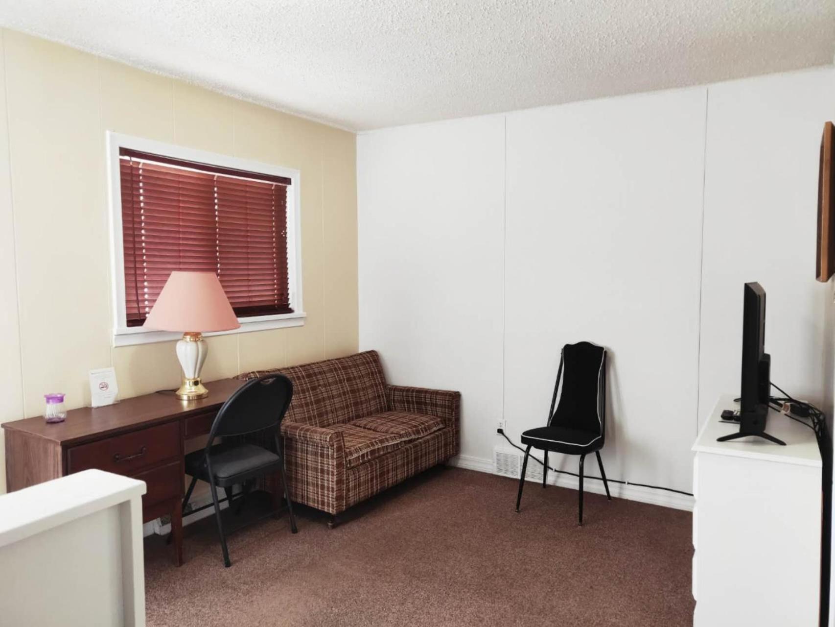 Melsask Motel Melville 外观 照片